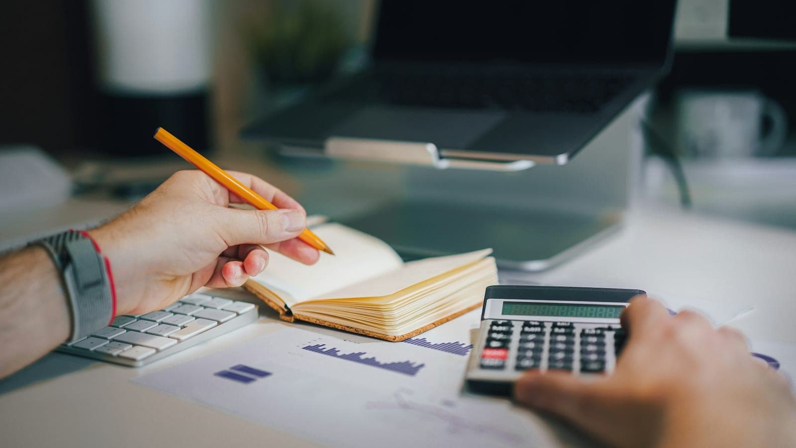3PL Monthly Minimums: What to Expect and How to Negotiate